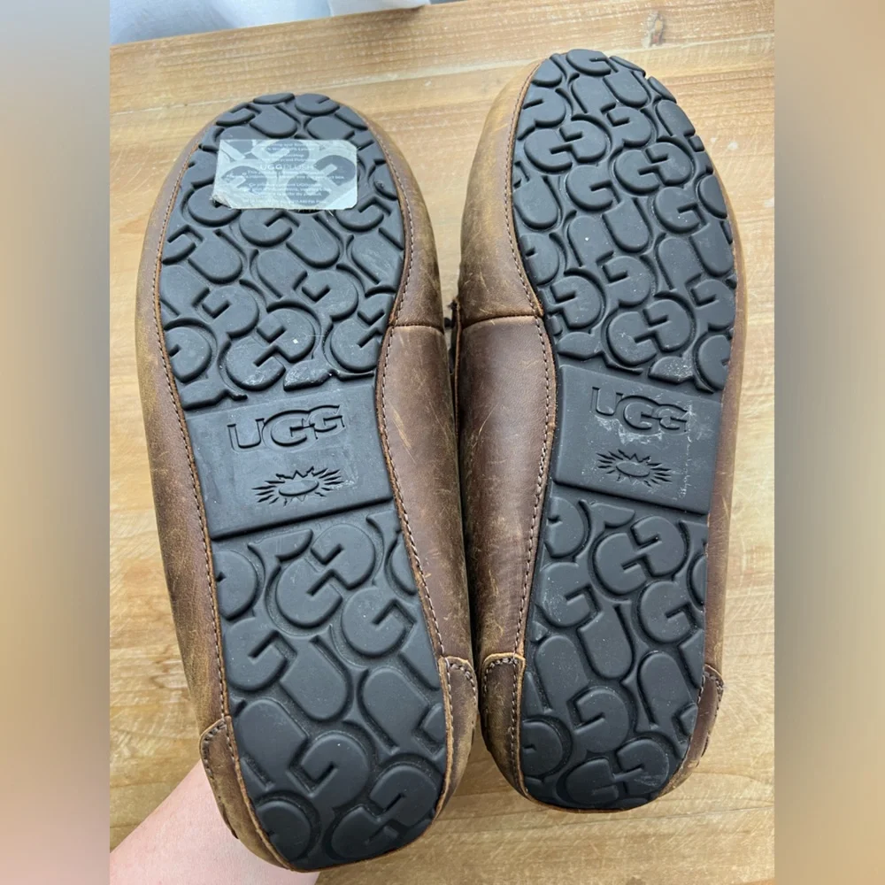 UGG Olsen Men’s Leather Moccasin Slipper in Brown Size 12 - Picture 4 of 5